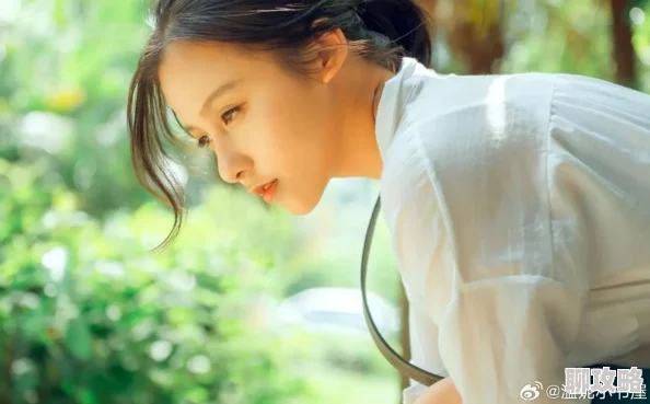 引诱亲女乱小说完整版18该小说近日在网络上引发热议，吸引了大量读者关注。